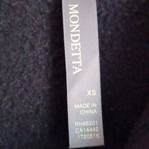 Mondetta, Black Womens pullover long sleeve 2 button sweatshirt. SZ. XS. - Picture 2 of 6